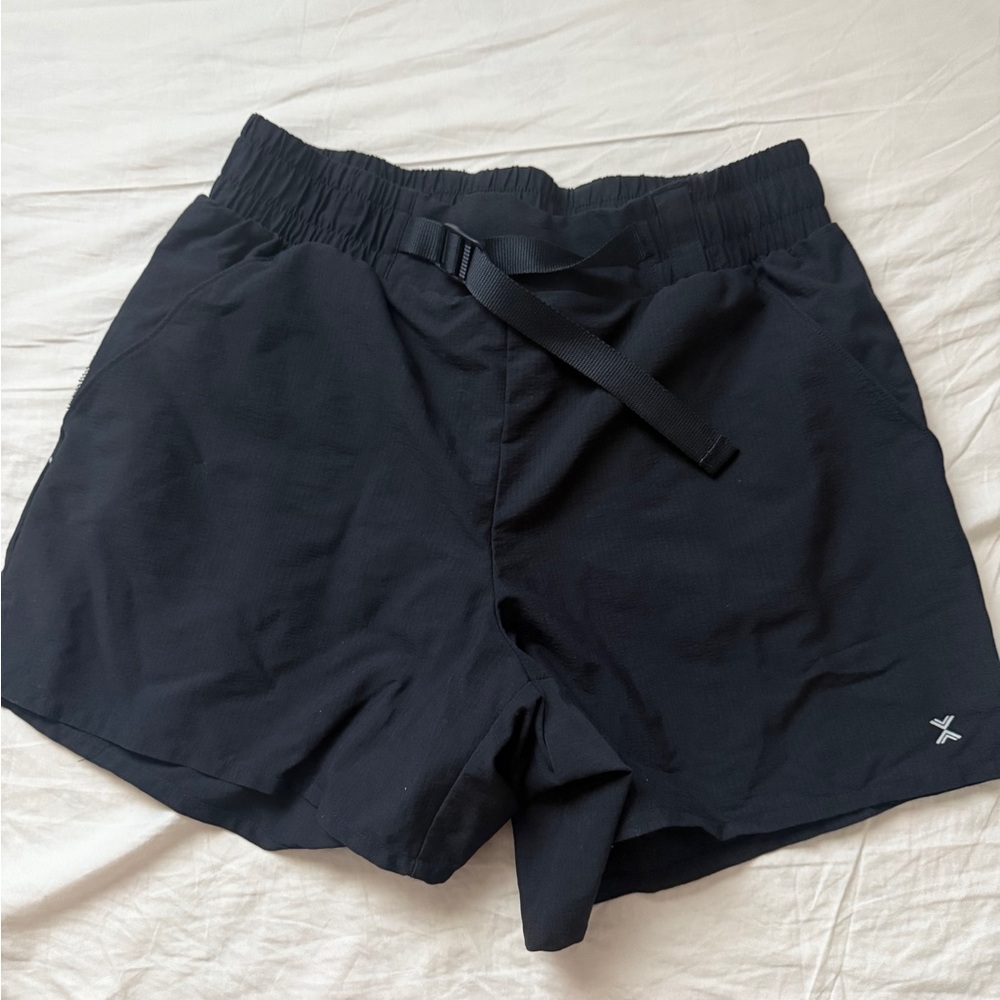 Black women Athletic Shorts with belt and pockets